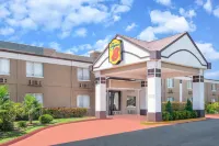 Super 8 by Wyndham Grand Prairie North - Parkering