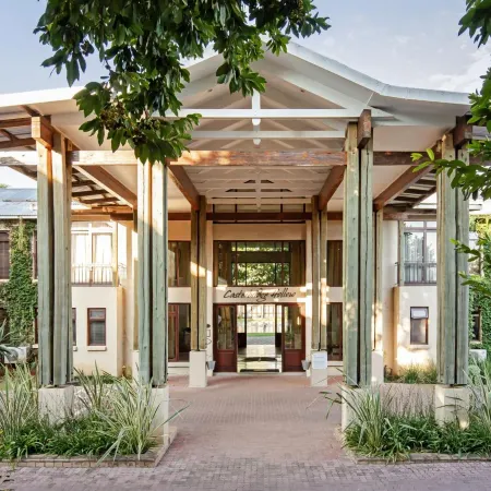 Casterbridge Hollow Boutique Hotel