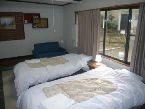 琵琶湖沙灘-和邇浜青年旅舍 住宿飯店