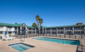 Days Inn by Wyndham Safford, AZ