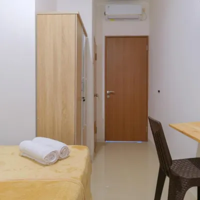 Nyenyak Mrt Lebak Bulus Simatupang Hotels near Pondok Indah