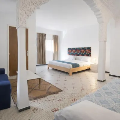 Le k Hotels near جامع الملك فيصل بن عبد العزيز