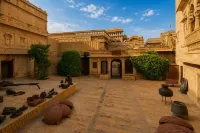 WelcomHeritage Mandir Palace - parking