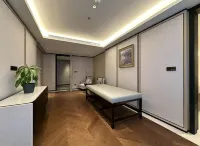 Beijing Palace Soluxe Hotel Astana - spa