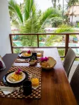 Pingwe Beach Apartments - breakfast