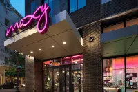 Moxy Portland Downtown Hotels near Duniway Park Lilac Garden