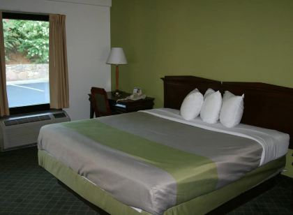 Travelodge by Wyndham Roanoke