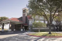 La Quinta Inn & Suites by Wyndham Austin Near the Domain Hotels near Nordstrom