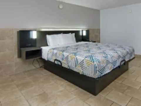 德克薩斯梅斯基特 - 鎮東 6 號汽車旅館 梅斯基特酒店