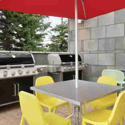 ホーム 2 スイーツ バイ ヒルトン ブルーミントン ノーマル Dining/Meeting Rooms