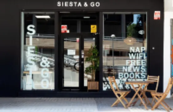 Hostal Siesta & Go Nuevos Ministerios ピカソ・タワー周辺のホテル