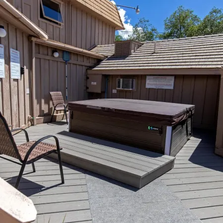 Woodland Motel