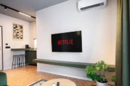 Muz Studios Hotel di Tirana