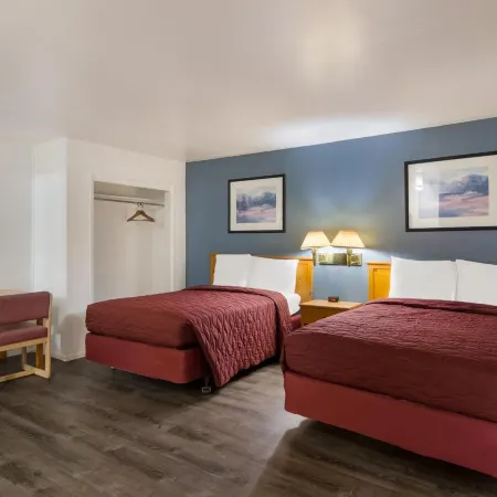 Rodeway Inn & Suites Sidney Historic Downtown I-80