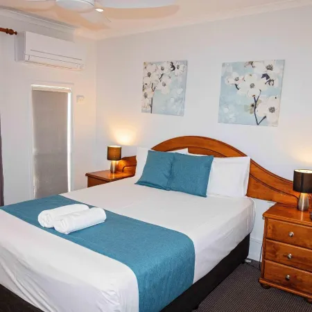 The Shores Holiday Apartments