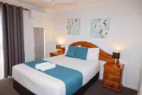 The Shores Holiday Apartments