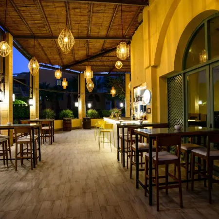 Suites Hôtel les Charmilles & Spa