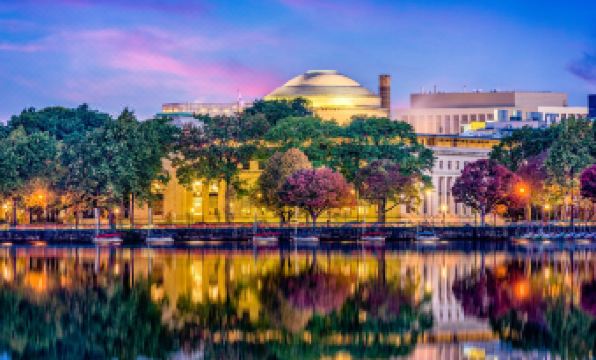 Holiday Inn Express & Suites BOSTON - CAMBRIDGE by IHG