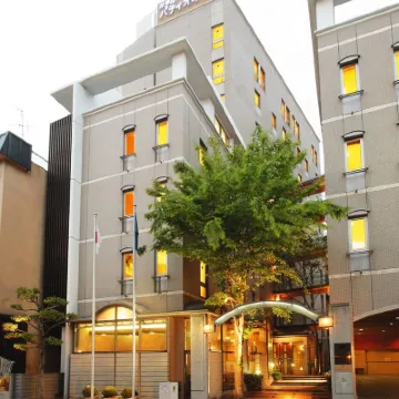 道後帕提歐飯店 松山城城堡附近的飯店