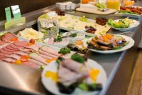 Friesen Hotel - breakfast