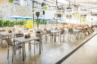 Reef Gateway Hotel