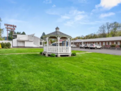 Ardsley Acres Hotel Court Hotels in Greenburgh