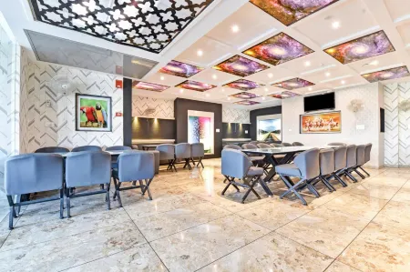 Hotel Shakun Palace Отели рядом с достопримечательностью «Jagmandir Palace»