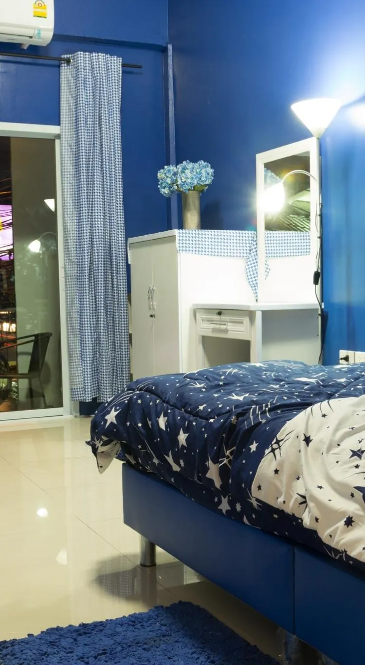ห้องพักส่วนตัวพร้อมห้องน้ำที่ใช้ร่วมกัน(เตียงควีนไซส์)