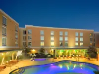 Hyatt Place Phoenix/Mesa Hotels near Sloan Park