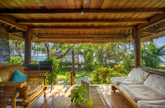 Santai Hotel Отели рядом с достопримечательностью «Lipah Beach»