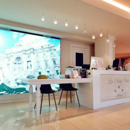 La Dolce Vita Hotel