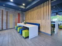 Ibis Budget Madrid Calle 30 Hotels near Moratalaz