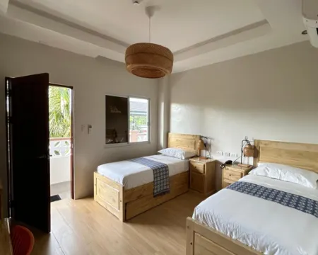 Olana Bed and Breakfast Hotels in Labrador