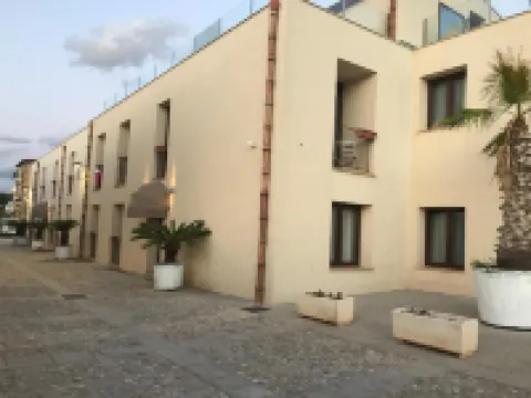 Marina Holiday & Spa