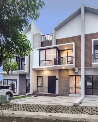 3BR Bogor Village W/ Pool & Playstation