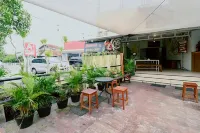 Hotel Safara Yogyakarta - Parkplatz