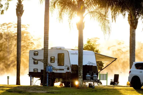 Big4 Nelligen Holiday Park - parking