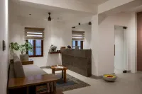Delhi House - 4-Star