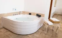 Hotel Viñas Queirolo - Hot Tub