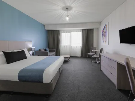 Mantra Melbourne Melton