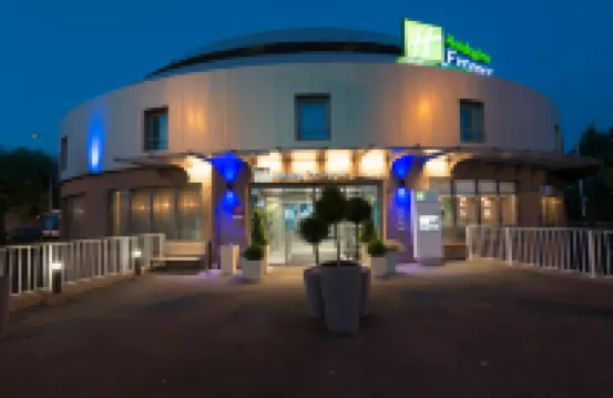 Holiday Inn Express PARIS - VELIZY by IHG