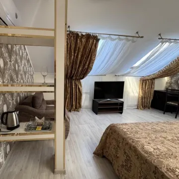 Tverskie Zamki فنادق في 