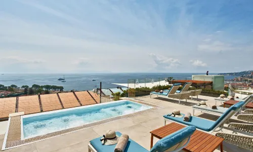 De Bonart Naples, Curio Collection by Hilton
