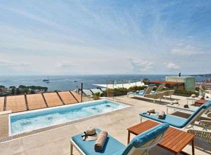 De Bonart Naples, Curio Collection by Hilton