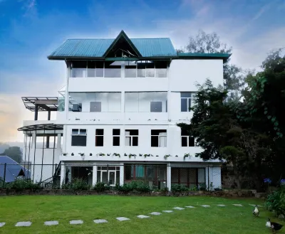 Tea Mount Forest Hotels near Post Office Nuwara Eliya