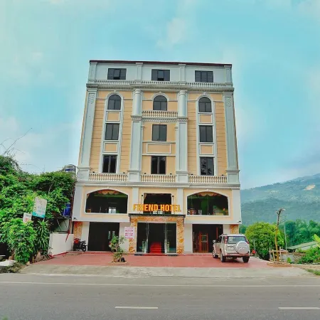 Friend Hotel Hà Giang Отели рядом с достопримечательностью «Công Ty Cp Môi Trường Đô Thị Hà Giang»