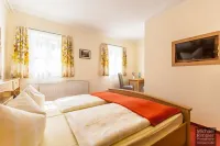 Wanderhotel Sonnebergbaude فنادق في Bertsdorf