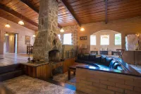 Hotel da Cachoeira - parking