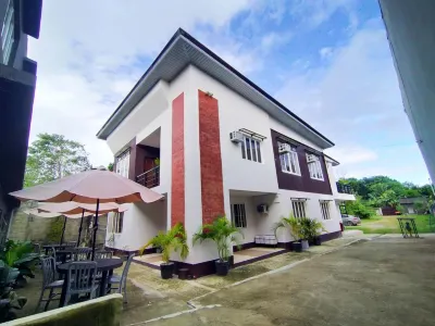 Jprime Traveller's Lodge Hotel di 