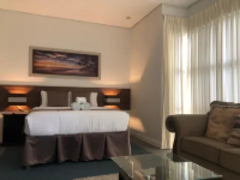 Seacliff Suites Hotel and Resort